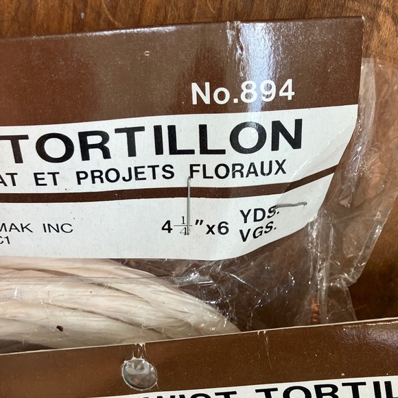 Crafting paper ribbon bundle: Multicolor Crafting Twine Set - Picture 12 of 13